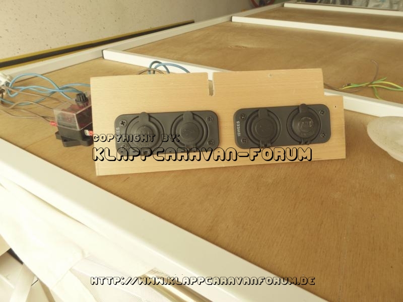 USB und Zigarettenanzünder Anschlüsse