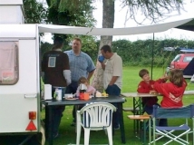 J.A.C.K.E., Toko & Reinhard beim klönen