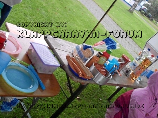 Grillvorbereitungen - atwas abschüssig :)