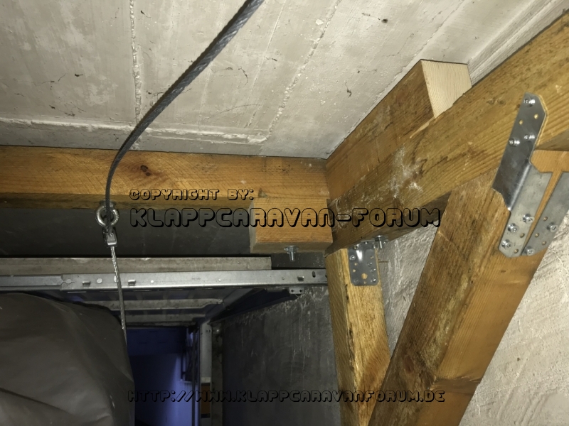 Zeltlift für Anhängerzelt in Garage