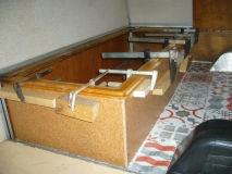 Sitzecke mit korklaminat verkleidet