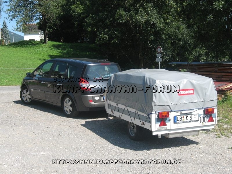 Trigano Chambord mit Planenverlängerung und Renault Scenic - Sep. 2009