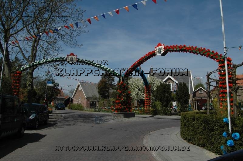 Wemeldinge - Geschmückt für den Königinnentag - 3