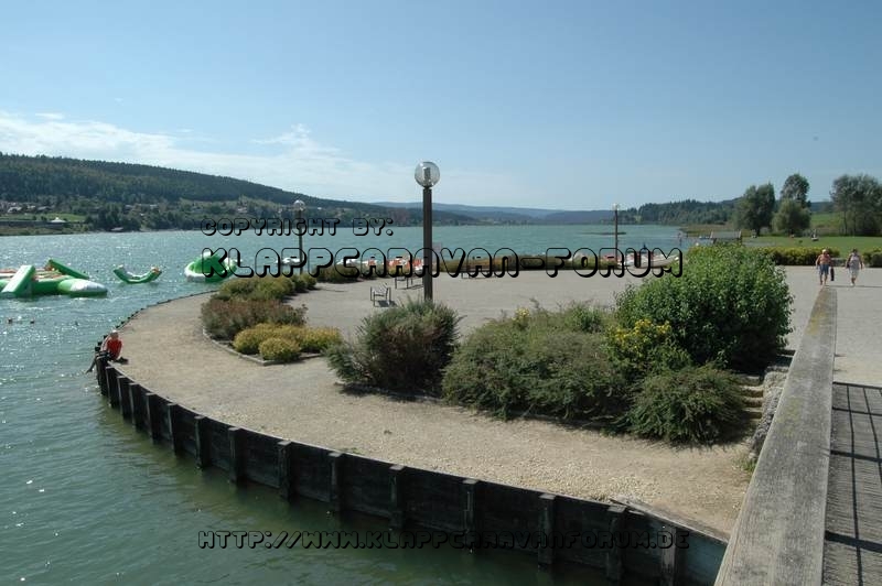 Camping Municipal St.-Point-Lac - Promenade