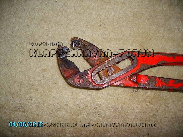 Abspanngummis aus Expandergummi Meterware und Würgeklemme