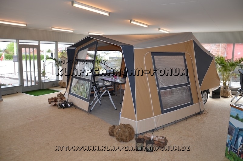 Camp-let Ausstellung