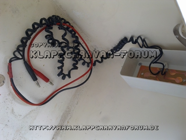 Concorde 1998: Detail 1 Küchenblock Stromversorgung